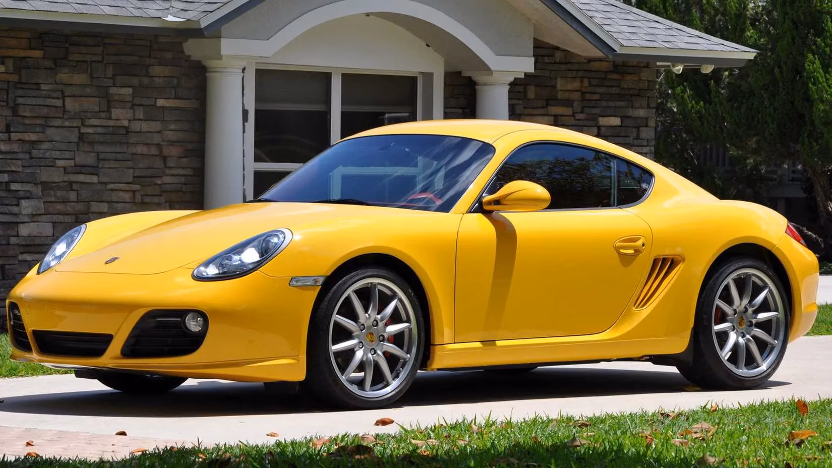 the-enduring-legacy-the-987-2-porsche-cayman-and-other-reliable-german-sports-cars-image-0
