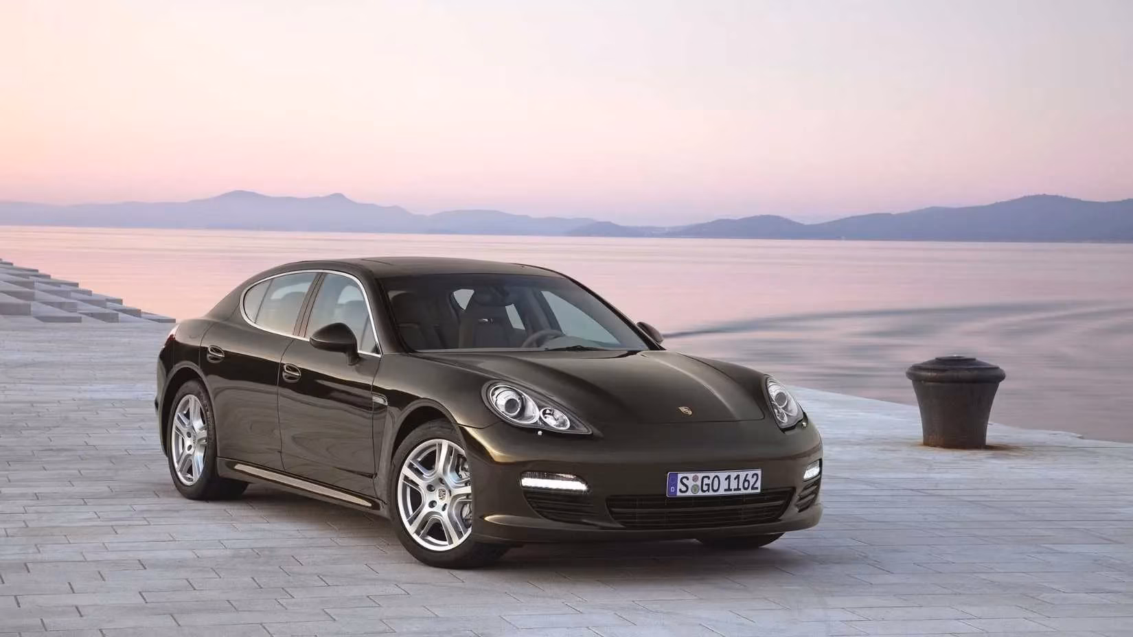 busting-the-myth-10-surprisingly-reliable-affordable-used-porsches-you-can-actually-own-in-2026-image-4