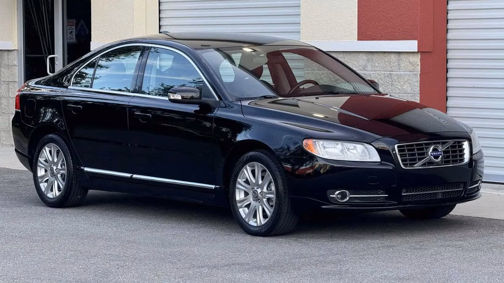 the-unbreakable-legends-top-10-most-reliable-used-volvos-that-defy-time-image-5