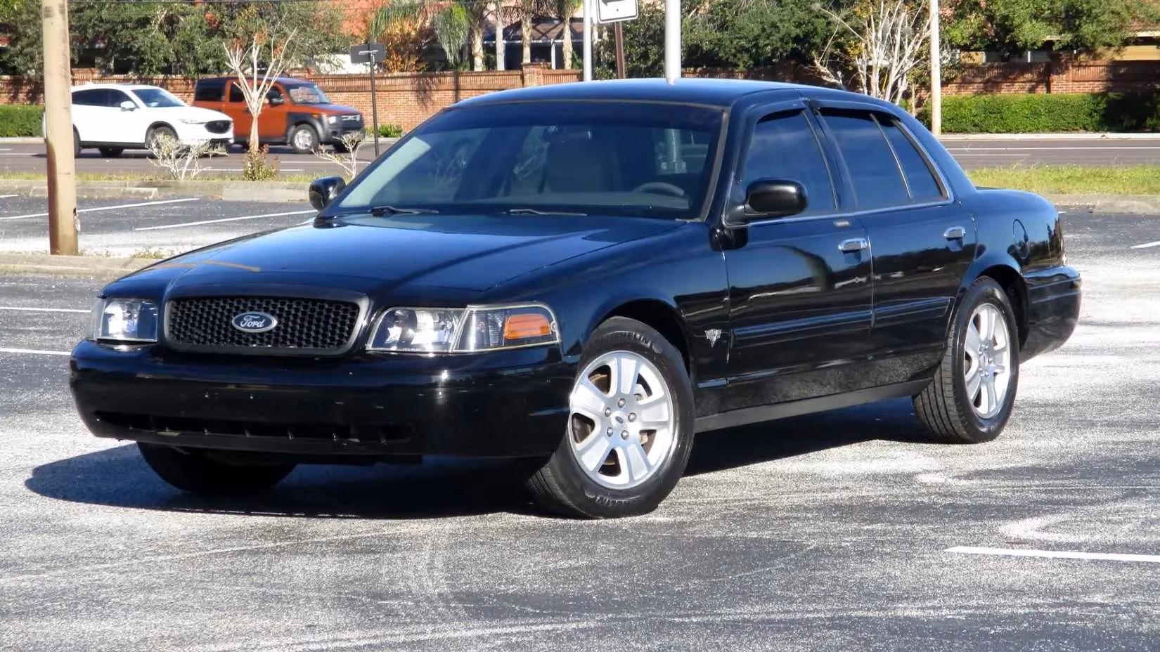 10-v8-cars-that-are-cheap-to-maintain-in-2026-image-4