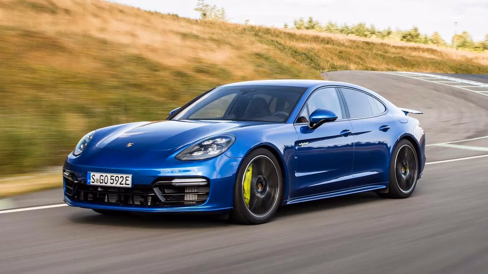 the-2026-guide-to-bulletproof-used-porsches-that-won-t-drain-your-wallet-image-1