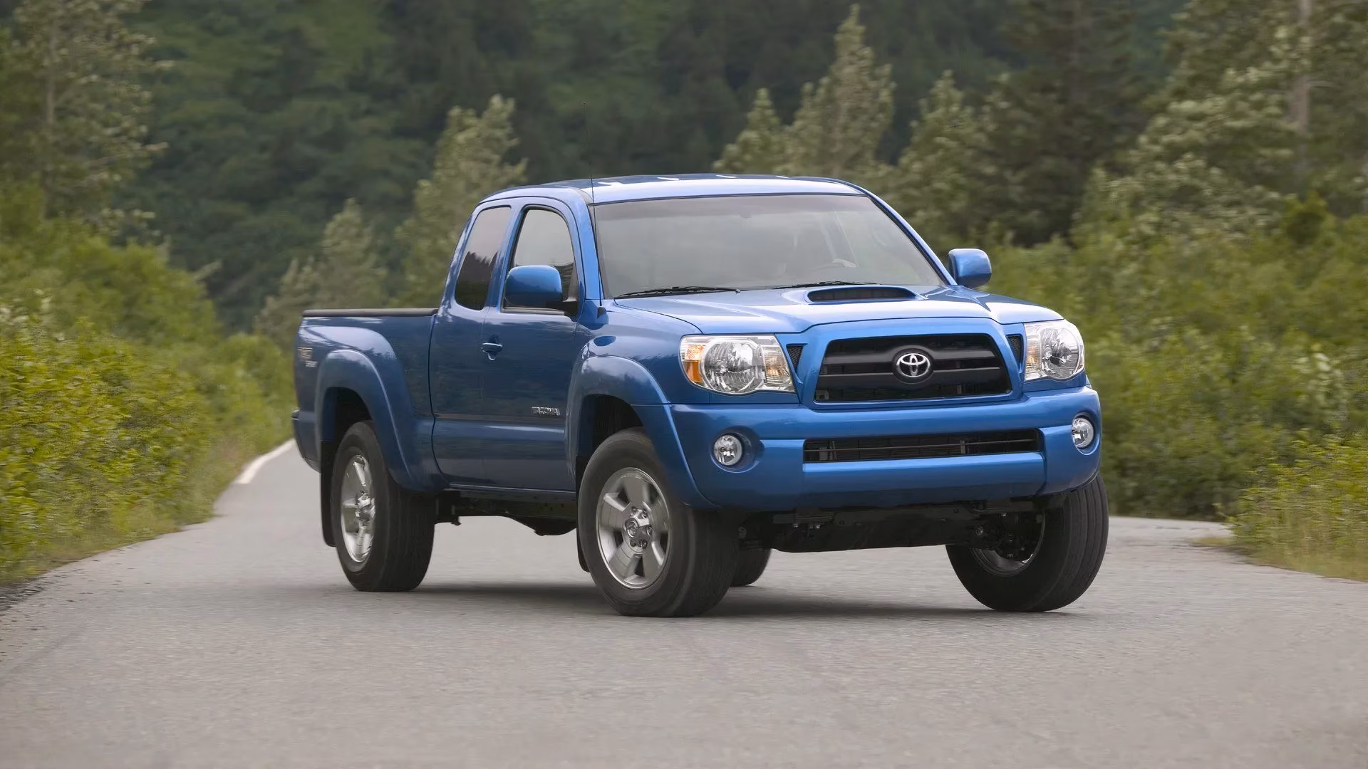 the-remarkable-journey-of-million-mile-cars-endurance-legends-on-wheels-image-9