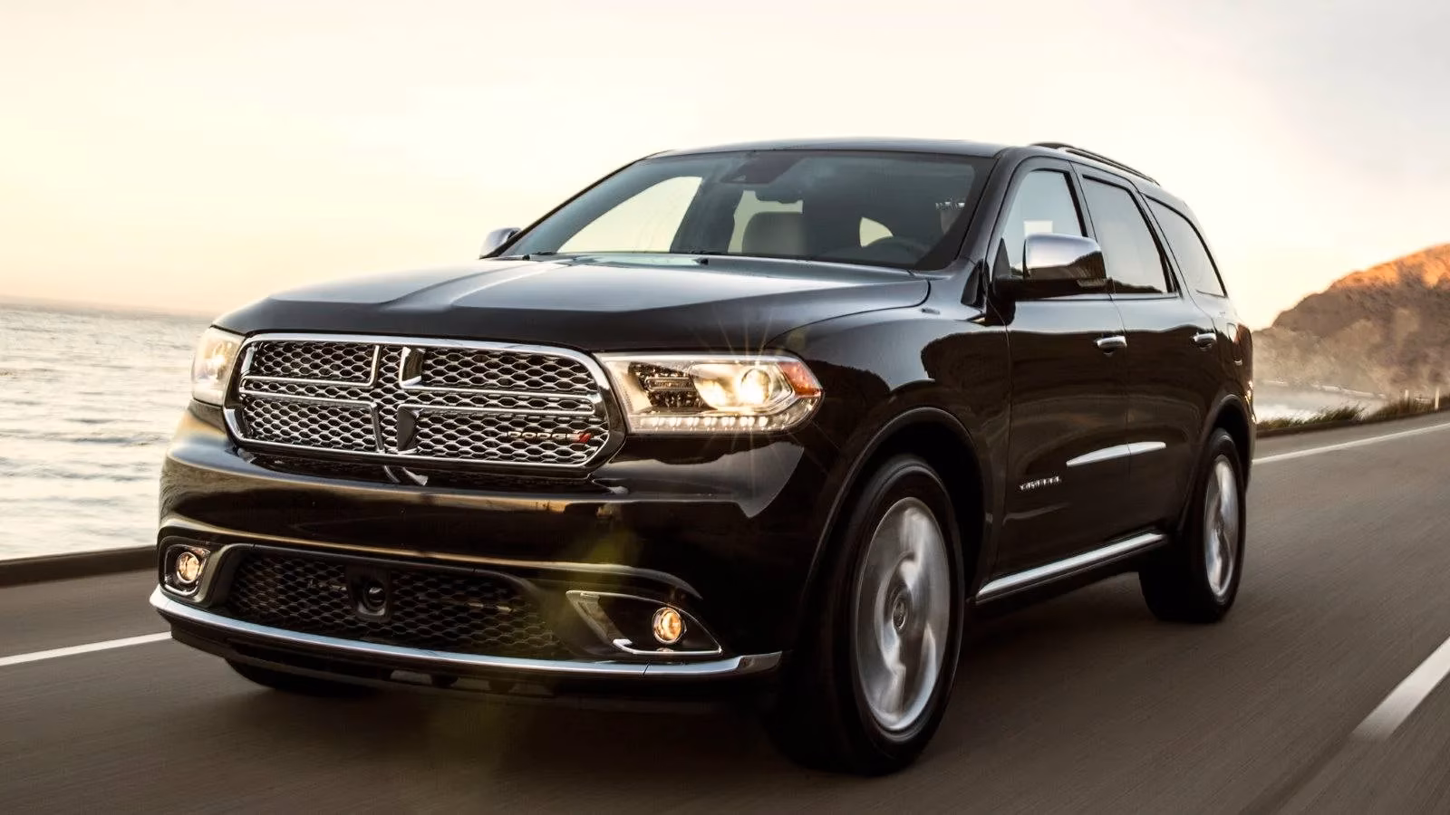 fiat-chrysler-recalls-suvs-for-electrical-issues-image-0