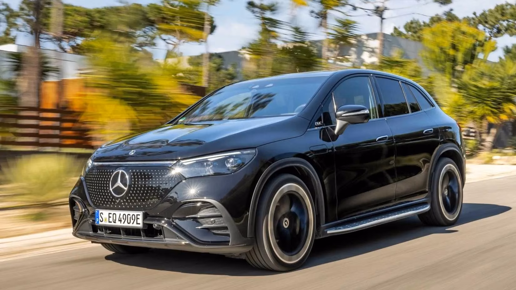 shocking-ev-maintenance-costs-10-electric-cars-that-will-drain-your-wallet-image-6